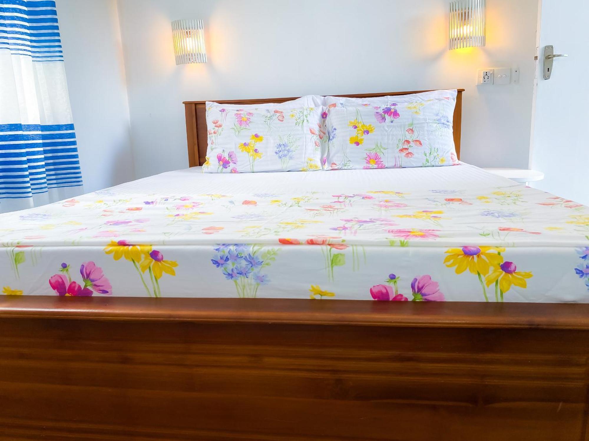 The Bay House Hotel เวลิกามา ภายนอก รูปภาพ