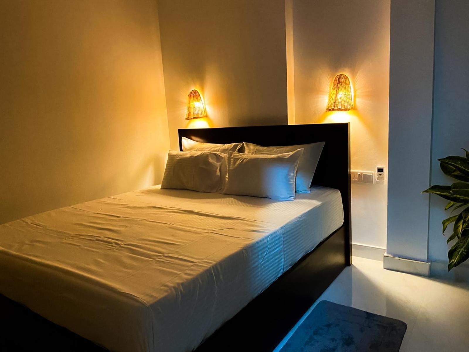 The Bay House Hotel เวลิกามา ภายนอก รูปภาพ