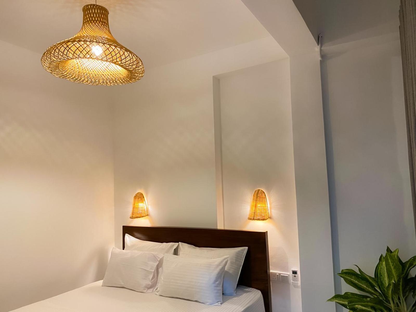 The Bay House Hotel เวลิกามา ภายนอก รูปภาพ