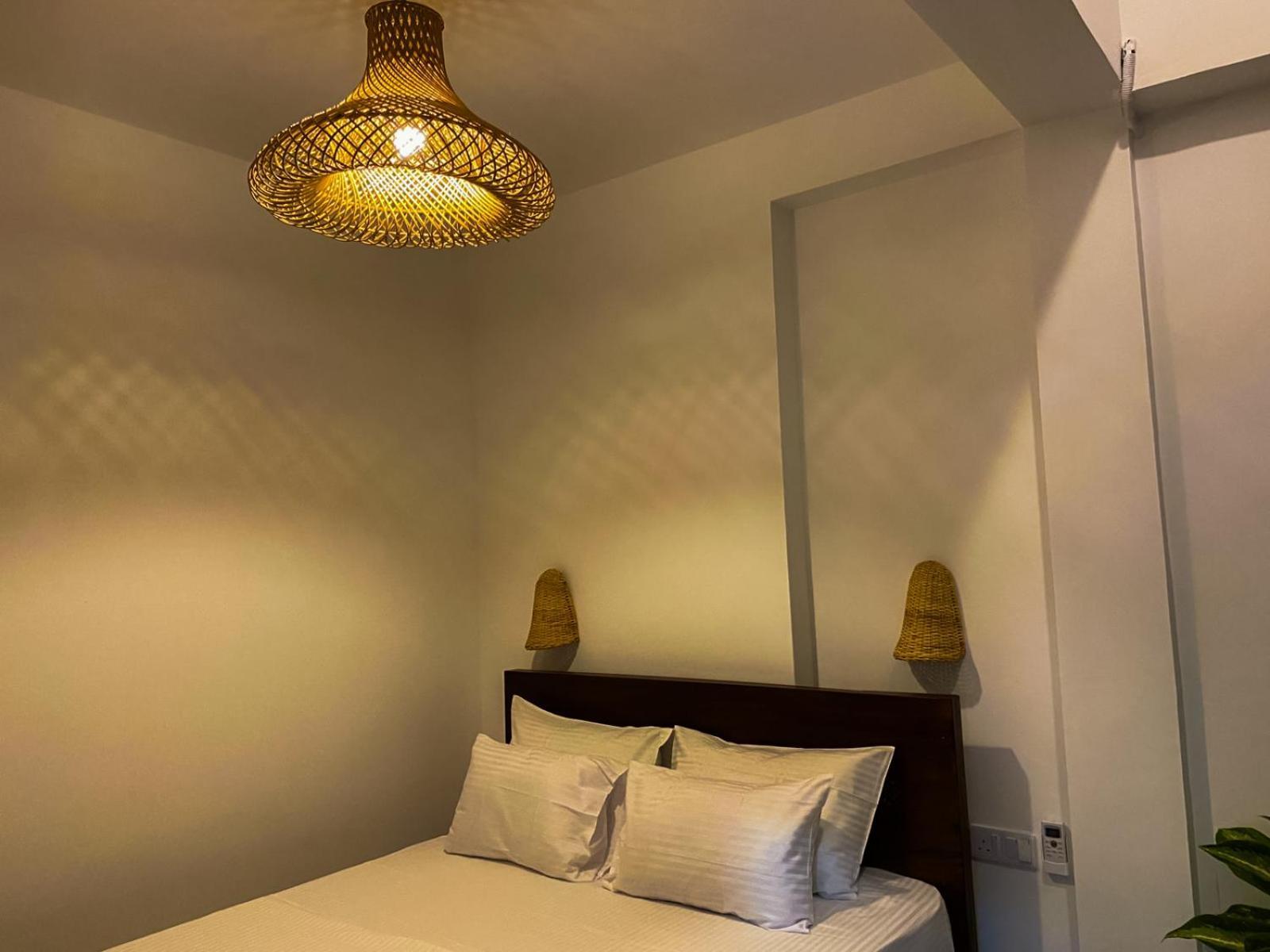 The Bay House Hotel เวลิกามา ภายนอก รูปภาพ