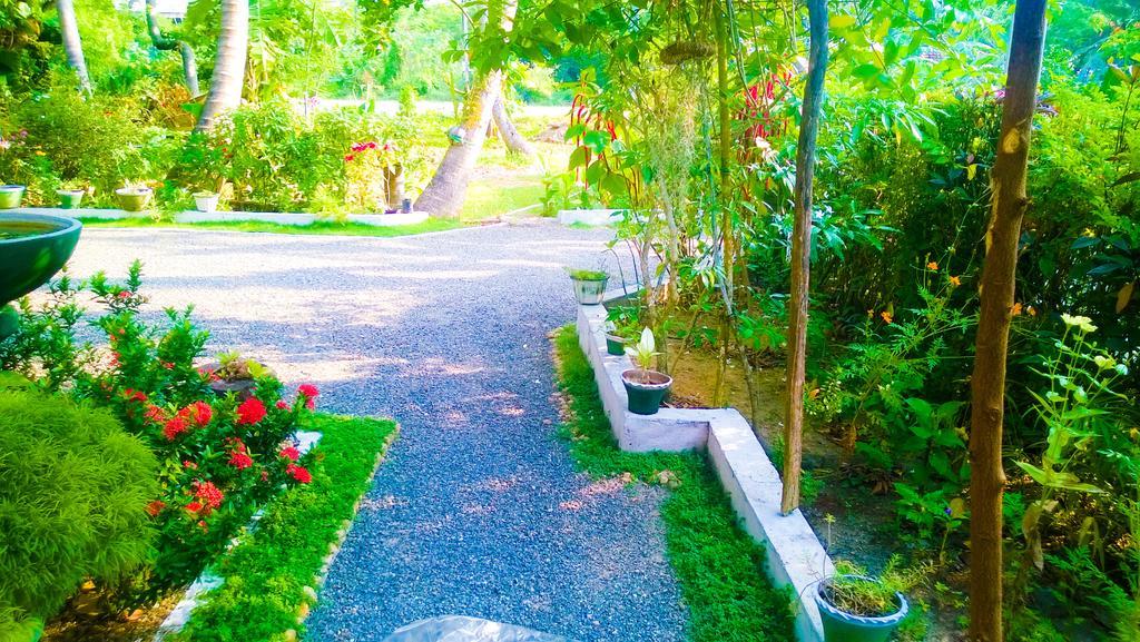 The Bay House Hotel เวลิกามา ภายนอก รูปภาพ